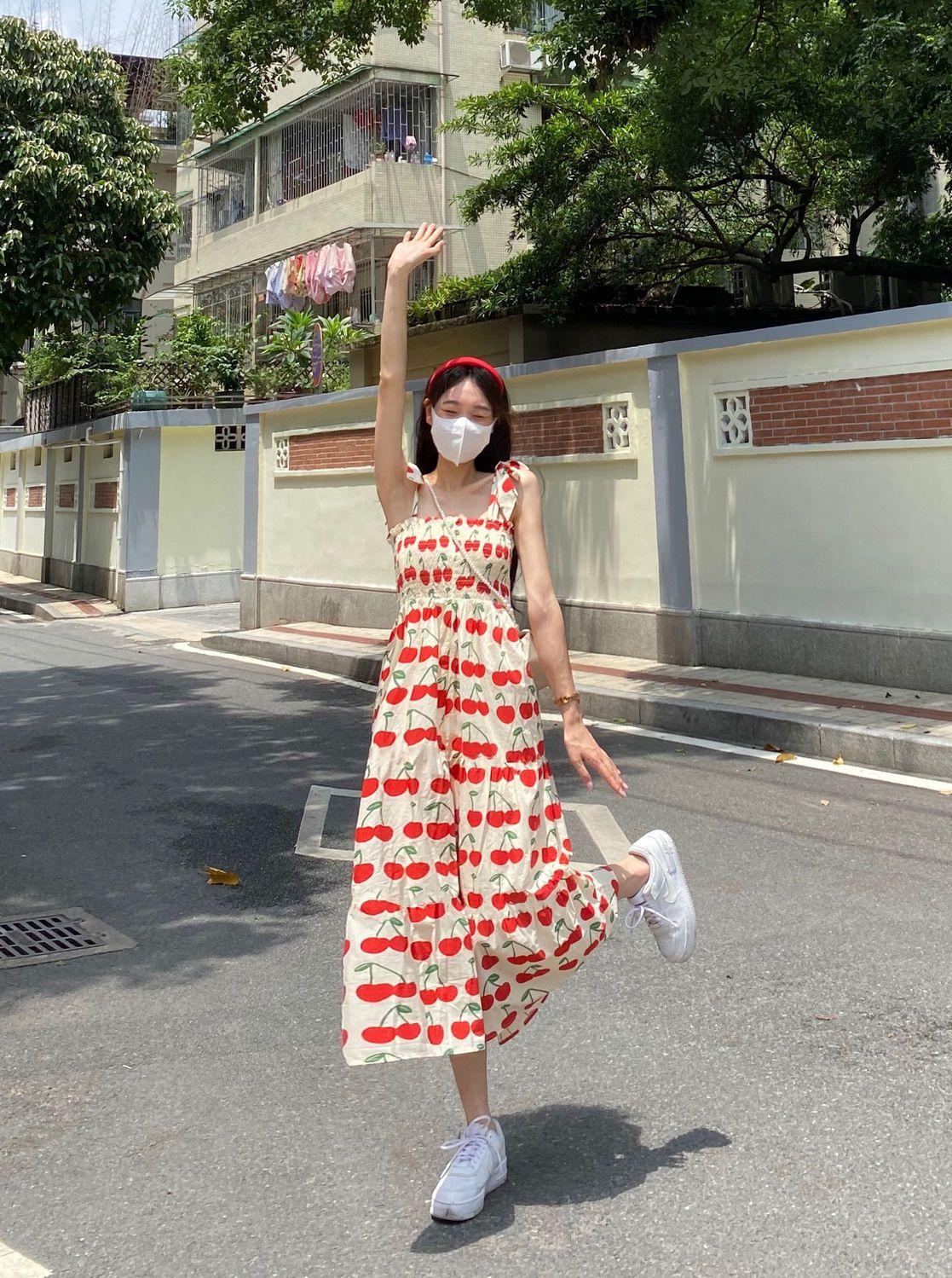 TOBE1SHOP Váy treo 2023 Sinh viên mùa hè Hundred Hiển thị Skinny Thời trang Pleated Dễ thương Cherry hoa đầm cô gái