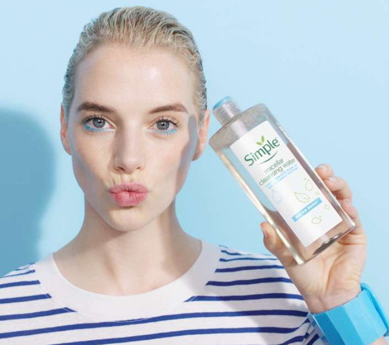 Nước tẩy trang Simple Water Boost Micellar Cleansing Water