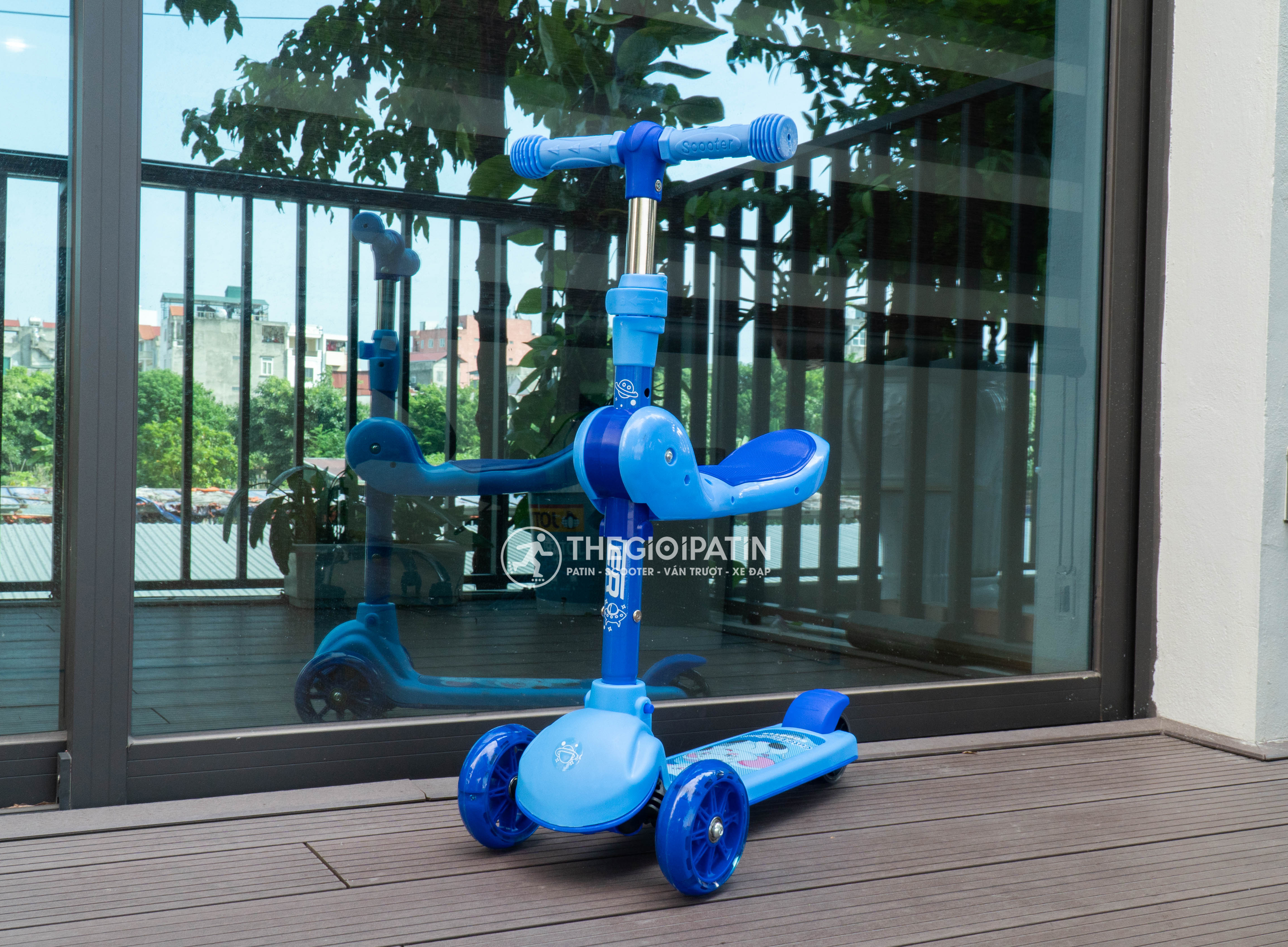 Xe Trượt Scooter Trẻ Em Giá Rẻ Centosy Scooter 902 - Có Đèn Nháy, Màu Sắc Nổi Bật, Gấp Gọn Tiện Lợi