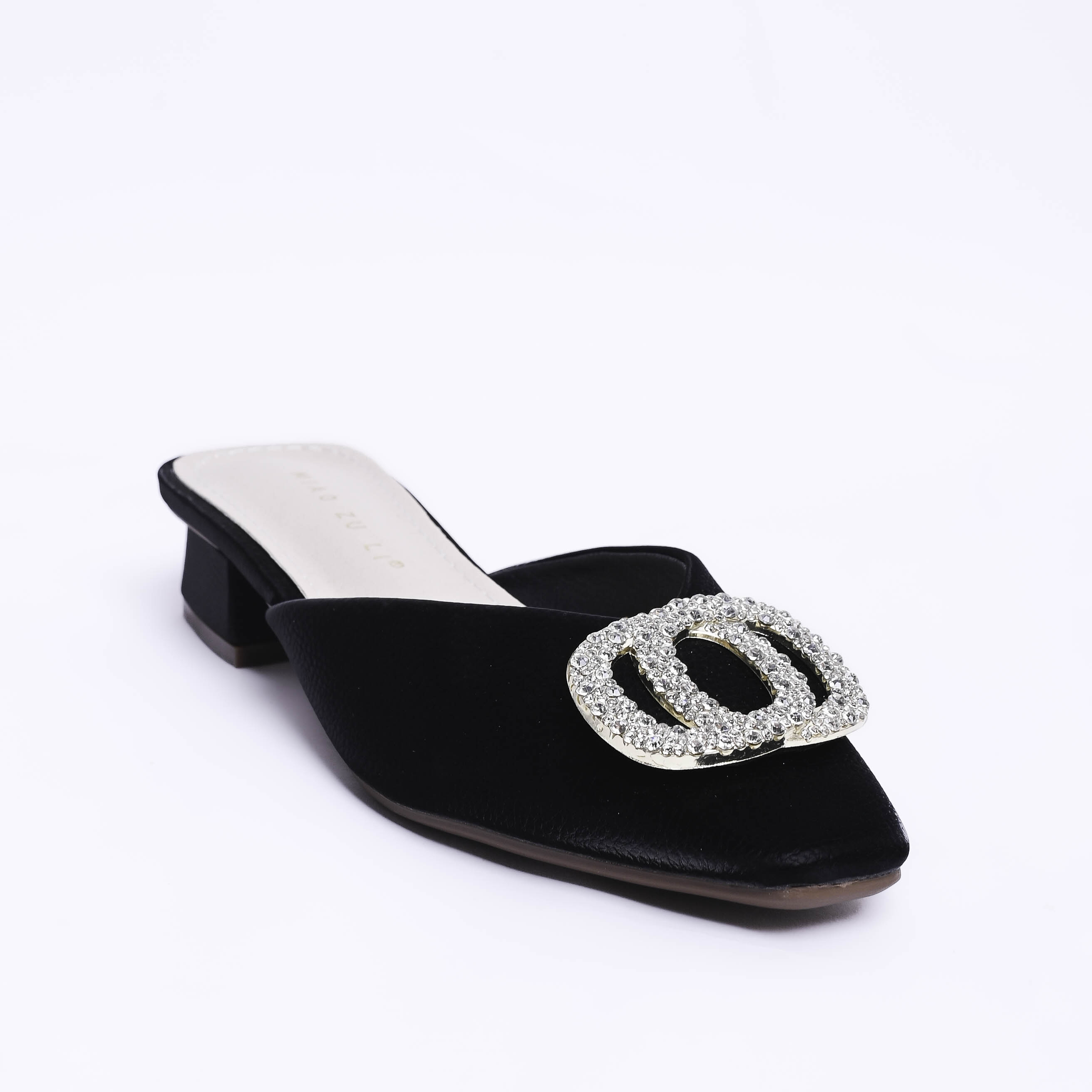 Guốc sục nữ thiết kế mũi nhọn đính đá