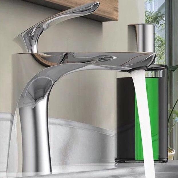 VÒI LAVABO THÂN CAO 20CM