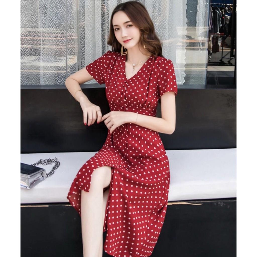 Đầm chấm bi đỏ bo eo nút bọc form dài