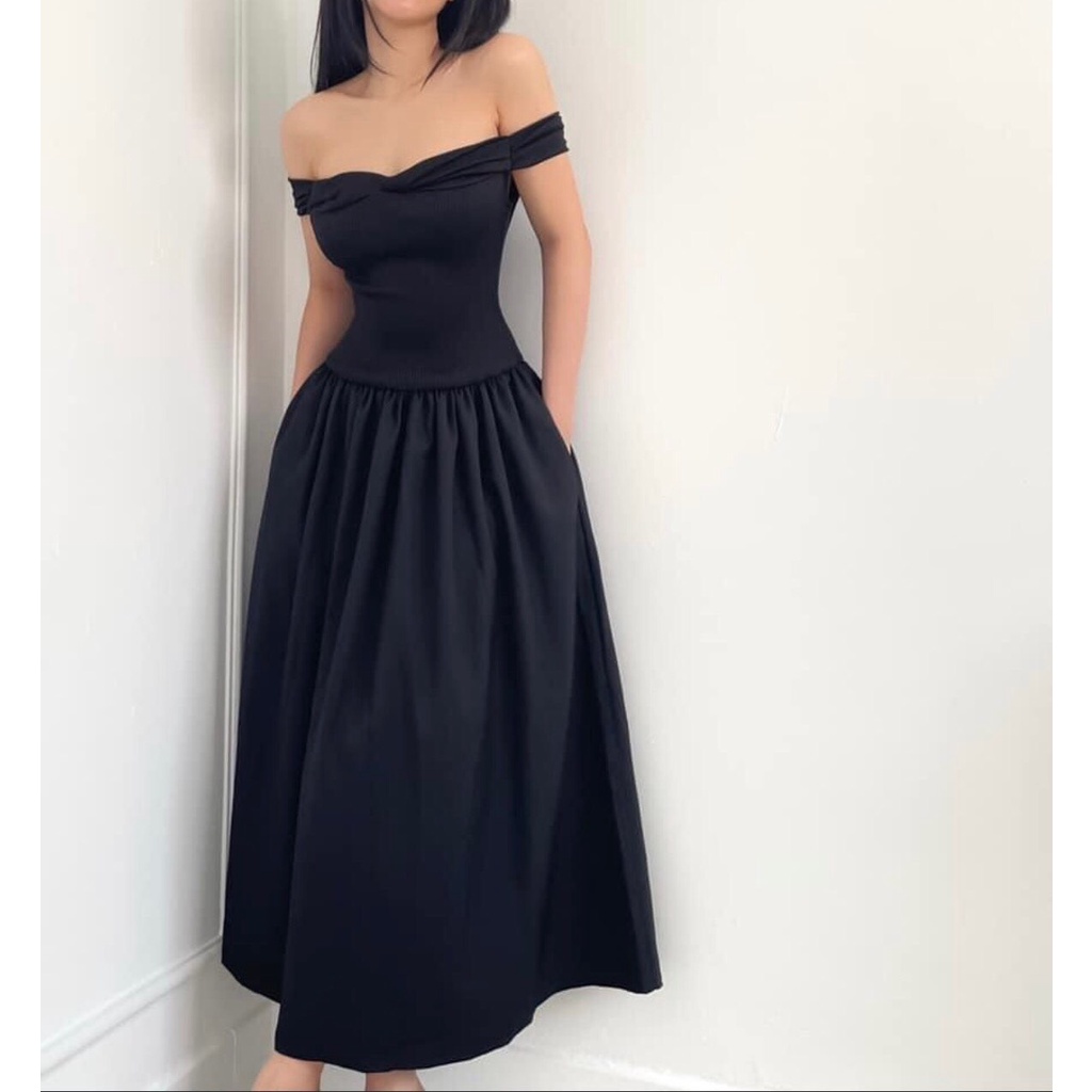 Đầm maxi dài trễ vai, váy xoè đi biển