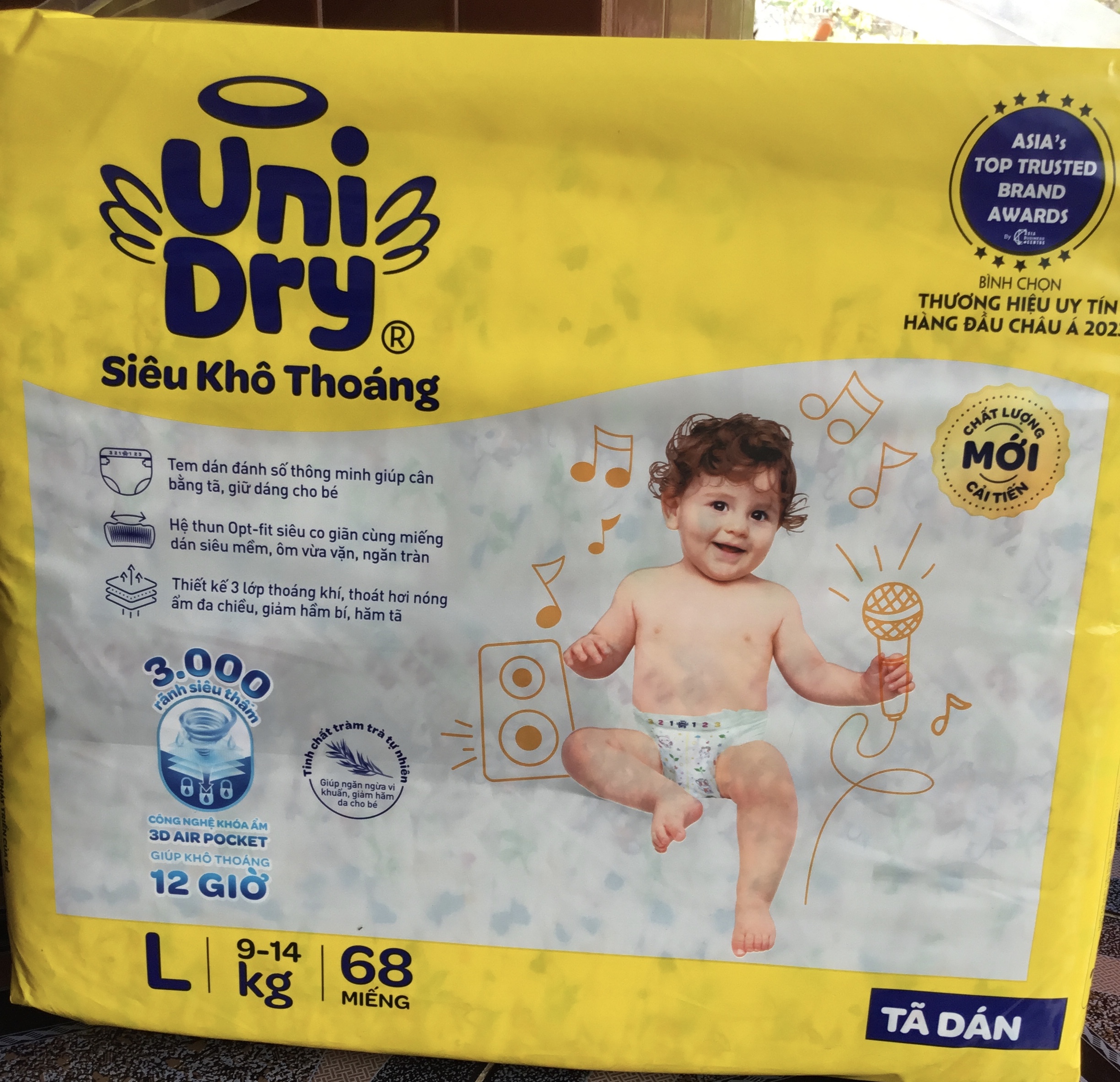 Mẫu Mới Tã dán Unidry L68 Cho Bé Từ 9-14kg - Date luôn mới