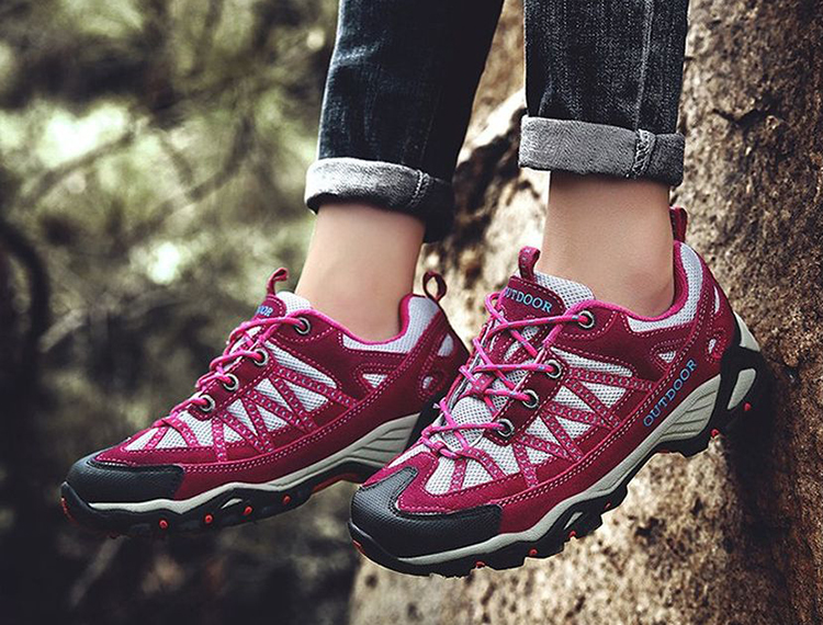 Giày Thể Thao Nữ