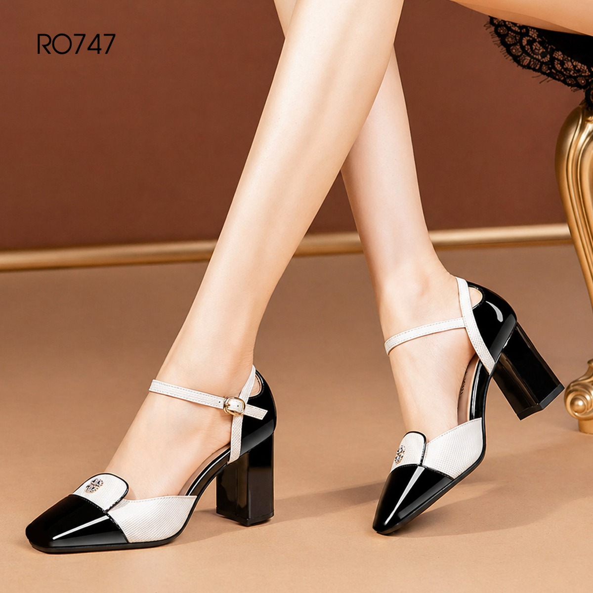 Giày cao gót nữ phối màu ROSATA RO747 - 7p - Đen trắng - HÀNG VIỆT NAM - BKSTORE