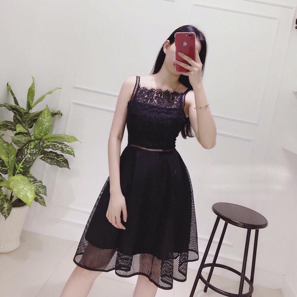 Đầm dự tiệc ren xòe Mickey Dress quý phái