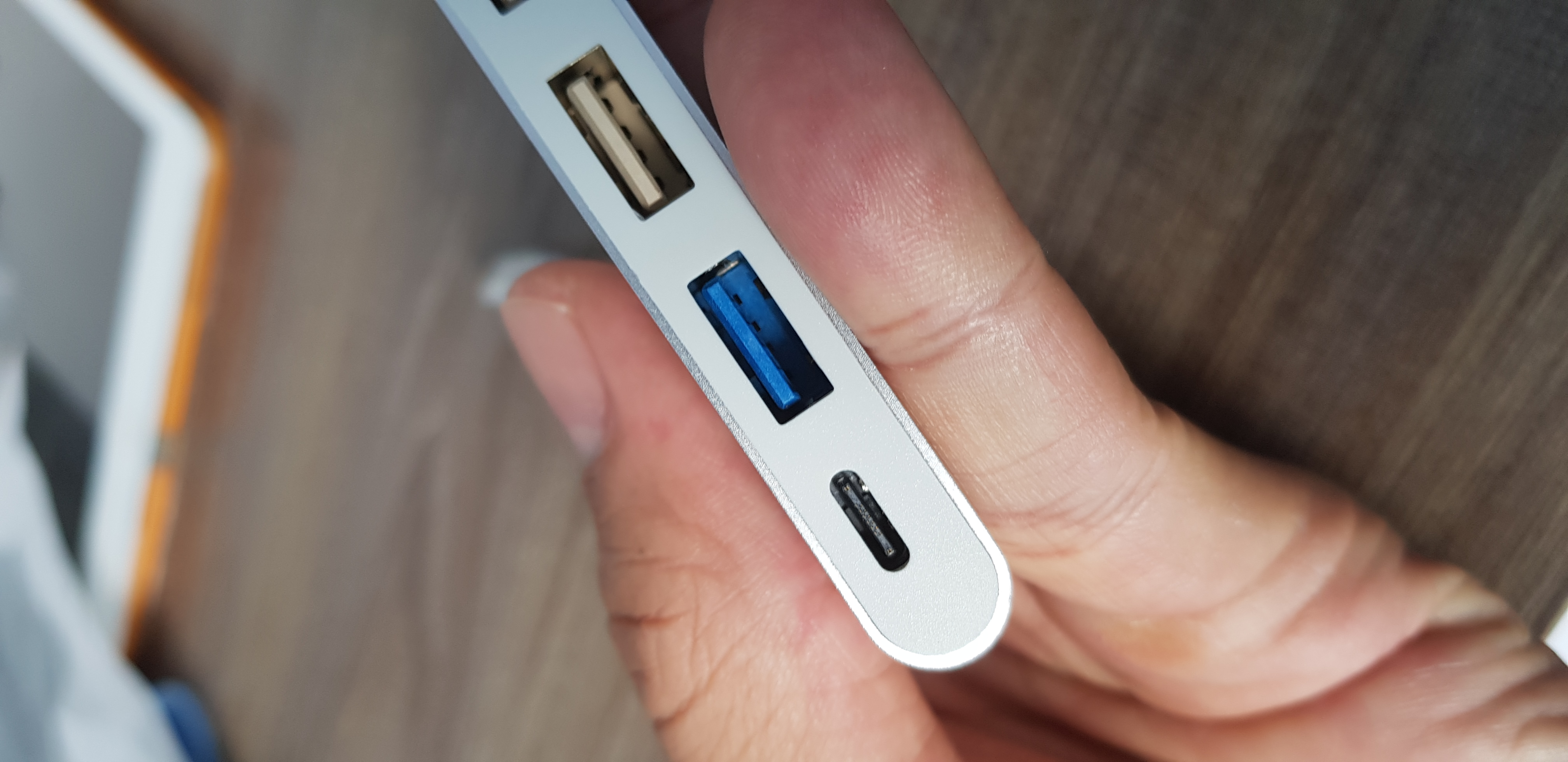 Hub Usb Type-c ra 3 cổng usb 3.0, 1 cổng sạc cho Macbook