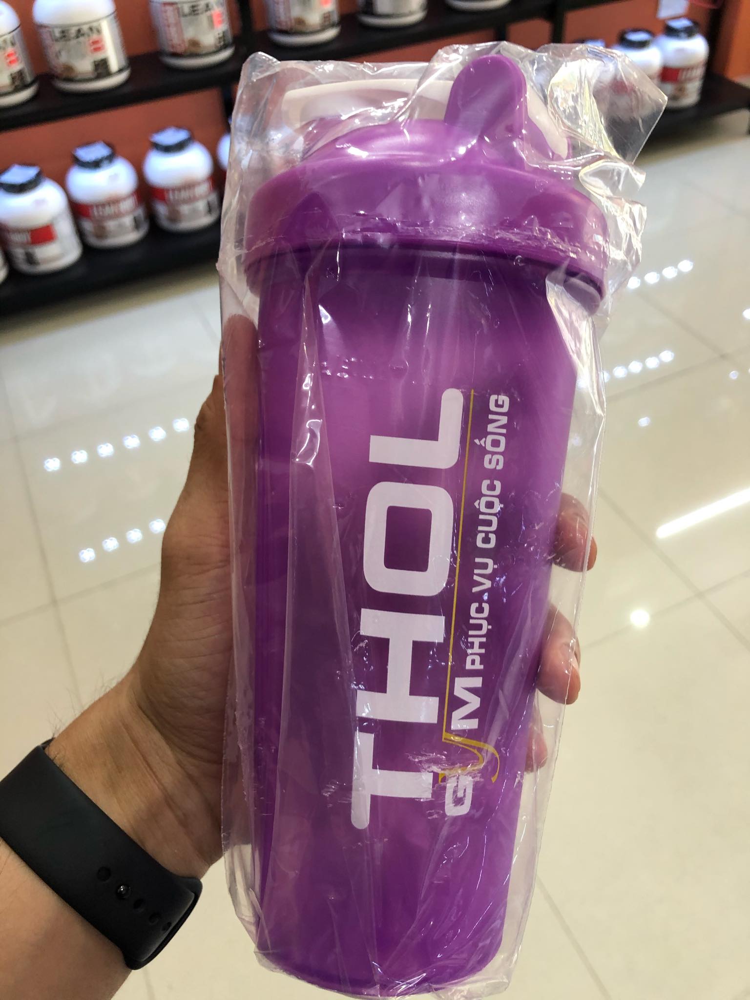 Thực phẩm bổ sung Nutrex Isofit vị Chocolate hỗ trợ tăng cơ - Được tinh lọc loại bỏ các tạp chất - Hỗ trợ hấp thụ nhanh - Sản phẩm  chính hãng - Tặng kèm bình lắc THOL màu ngẫu nhiên