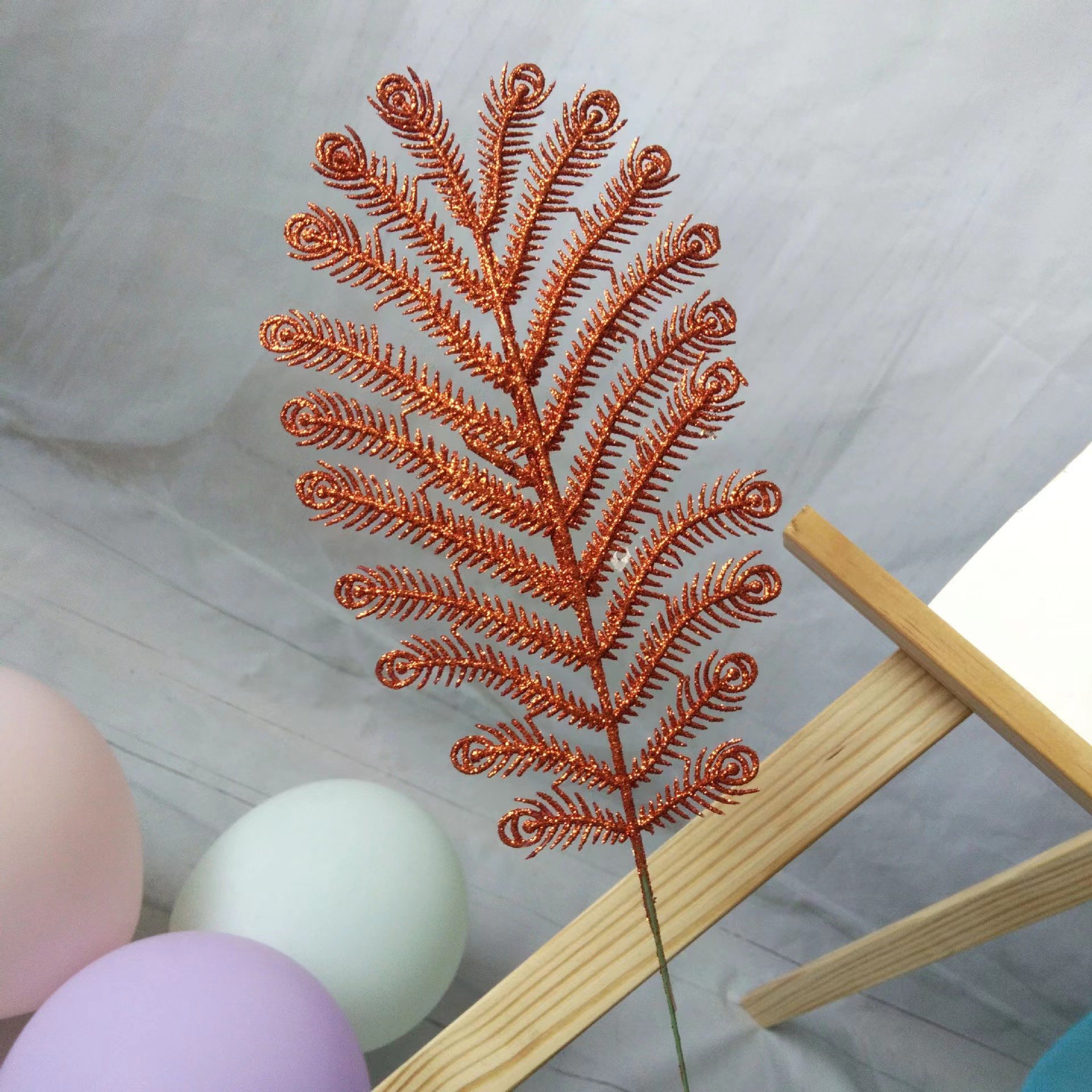 Nhánh Lông Công 38cm Hình Quạt Kim Tuyến Trang Trí Tết