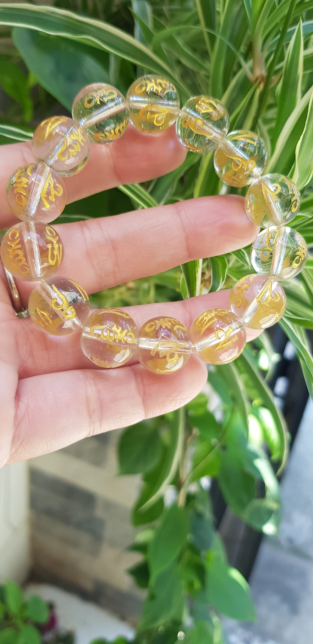 Vòng Tay Nam Màu Trắng khắc chữ Vàng sáng đẹp Size 14mm 14 hạt hợp Các Anh mạng Kim mạng Thủy đeo may mắn ạ