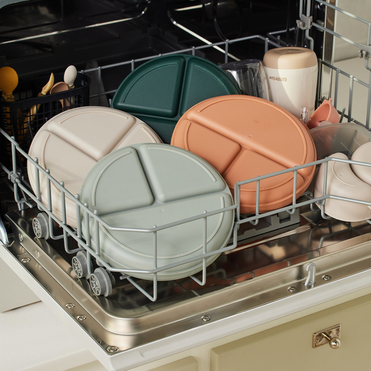 Bộ 2 Dĩa Chống Trượt LocknLock Little Luv Cho Bé HPP962, Hàng Chính Hãng - JoyMall