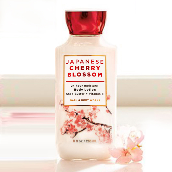 Sữa dưỡng thể Bath &amp; Body Works Japanese Cherry Blossom 236ml