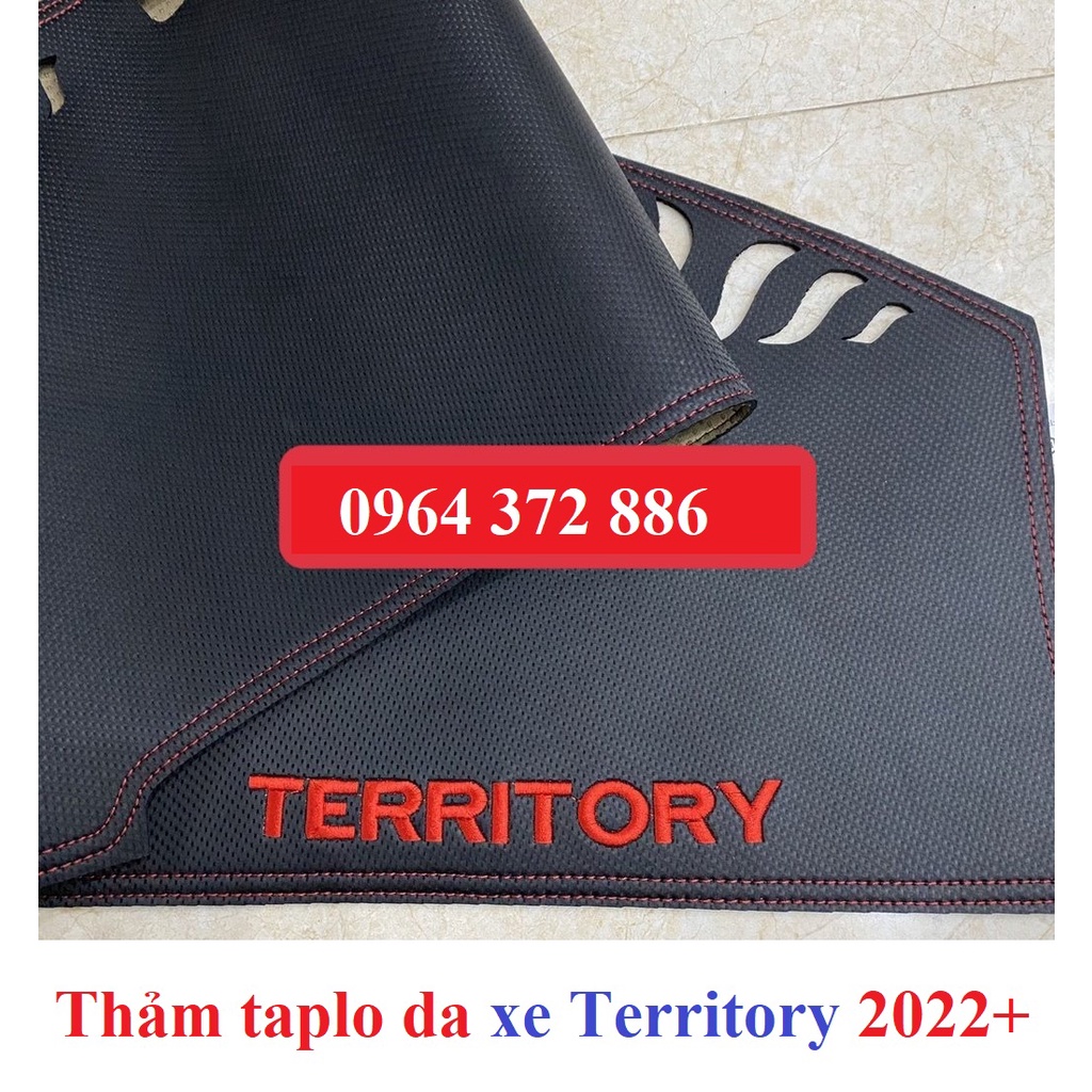 Thảm taplo da carbon xe Ford Territory 2022 2023 màu đen 3 lớp, có đế chống trượt, chống nắng nóng hiệu quả