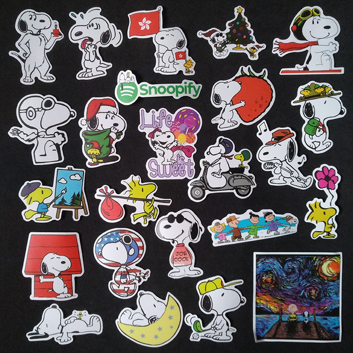 Bộ Sticker dán cao cấp chủ đề SNOOPY - Dùng dán Xe, dán mũ bảo hiểm, dán Laptop