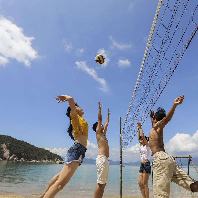 L'Alya Ninh Vân Bay 5*. Trọn gói nghỉ dưỡng 4N3D. Bao Gồm Full Bữa Ăn Hằng Ngày. Dịch vụ Cano Đón Tiễn.  Miễn Phí Trà Chiều & Trái Cây Tươi. Cùng Nhiều Tiện Ích Hấp Dẫn.