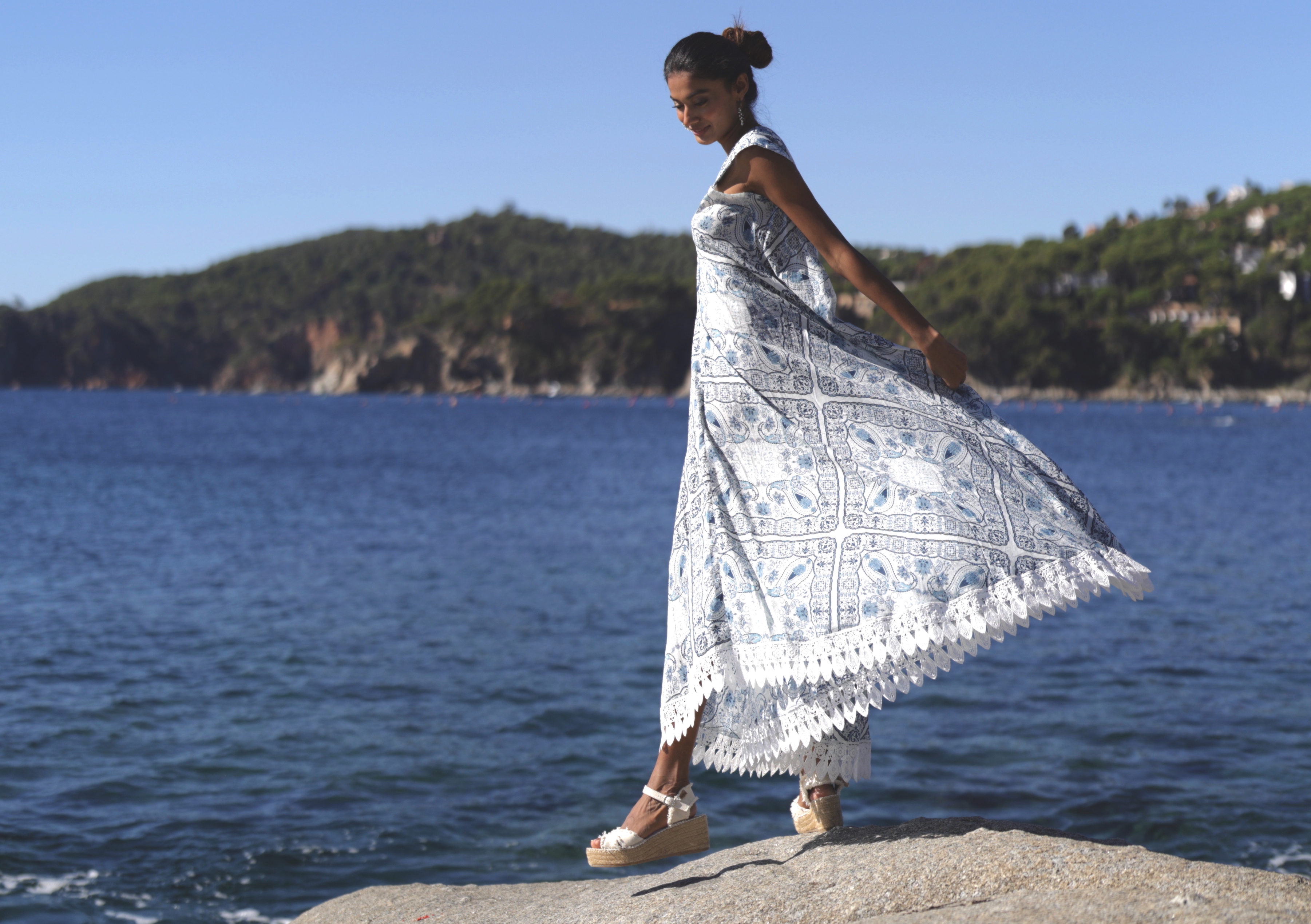 Maxi Cổ V Cotton Cao Cấp Luna Llena