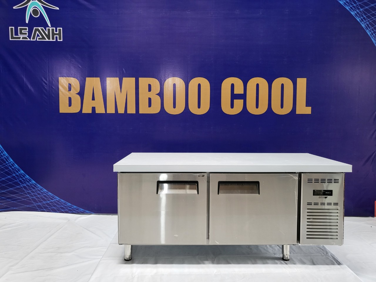 TỦ ĐÔNG BÀN CHẶT BAMBOO COOL DÀI 1M80 CỬA INOX - BẢO HÀNH 1 NĂM