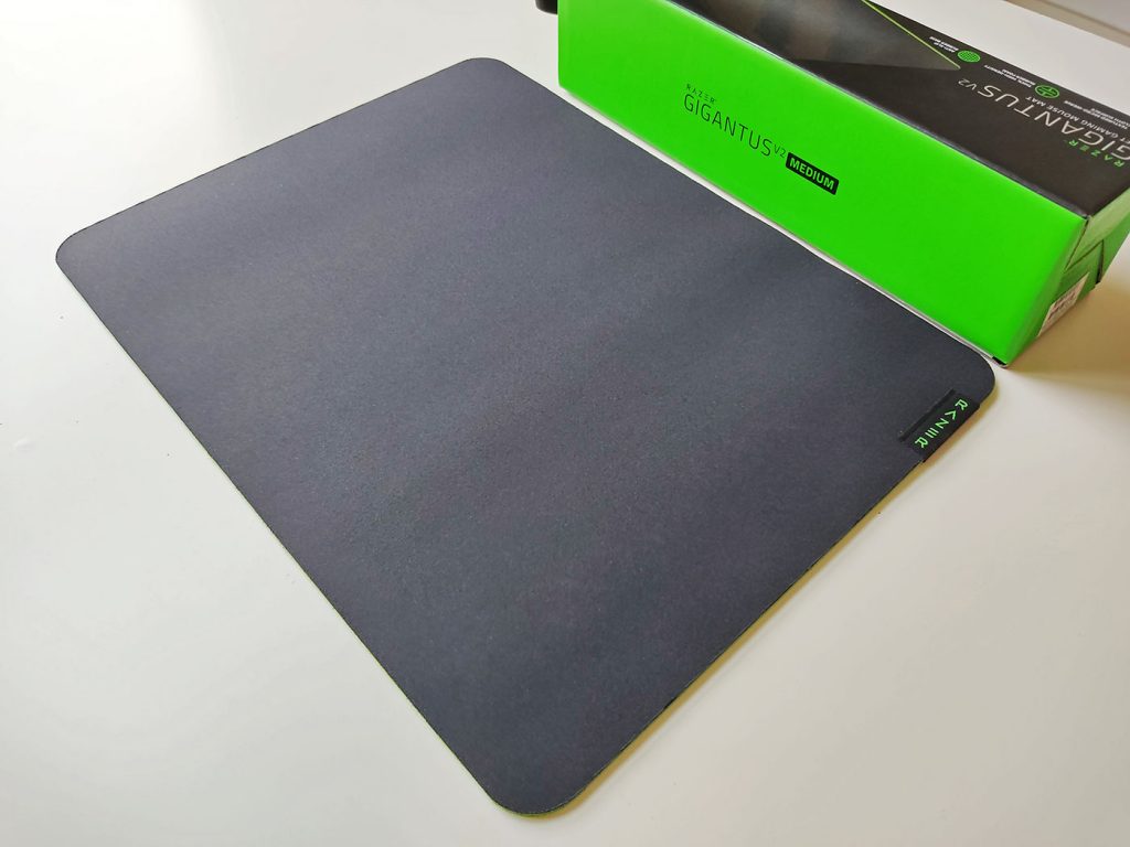 Tấm lót chuột Razer Gigantus V2-Soft Mat_Mới, hàng chính hãng