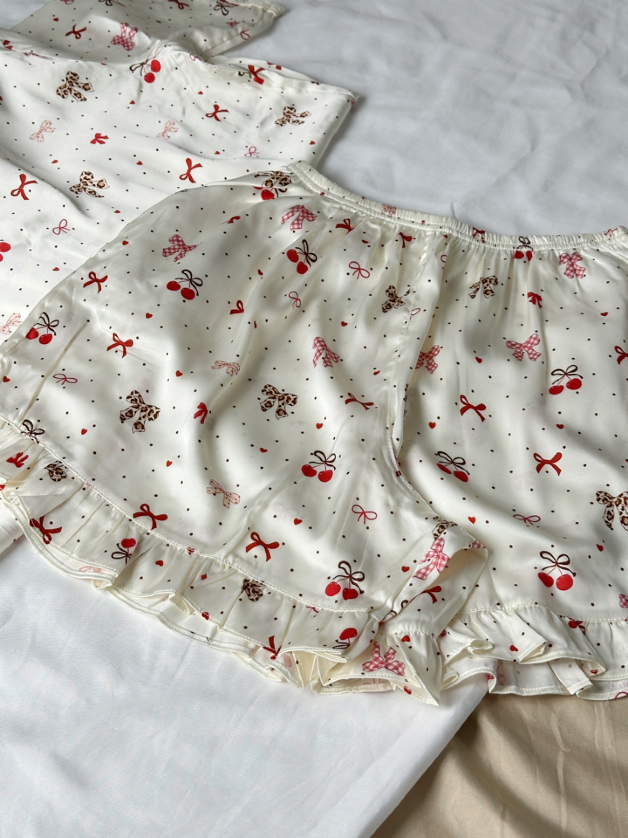Bộ mặc nhà lụa latin hoạ tiết nơ xinh xắn, bộ ngủ mát mẻ thoải mái comfy, ở nhà vẫn xinh
