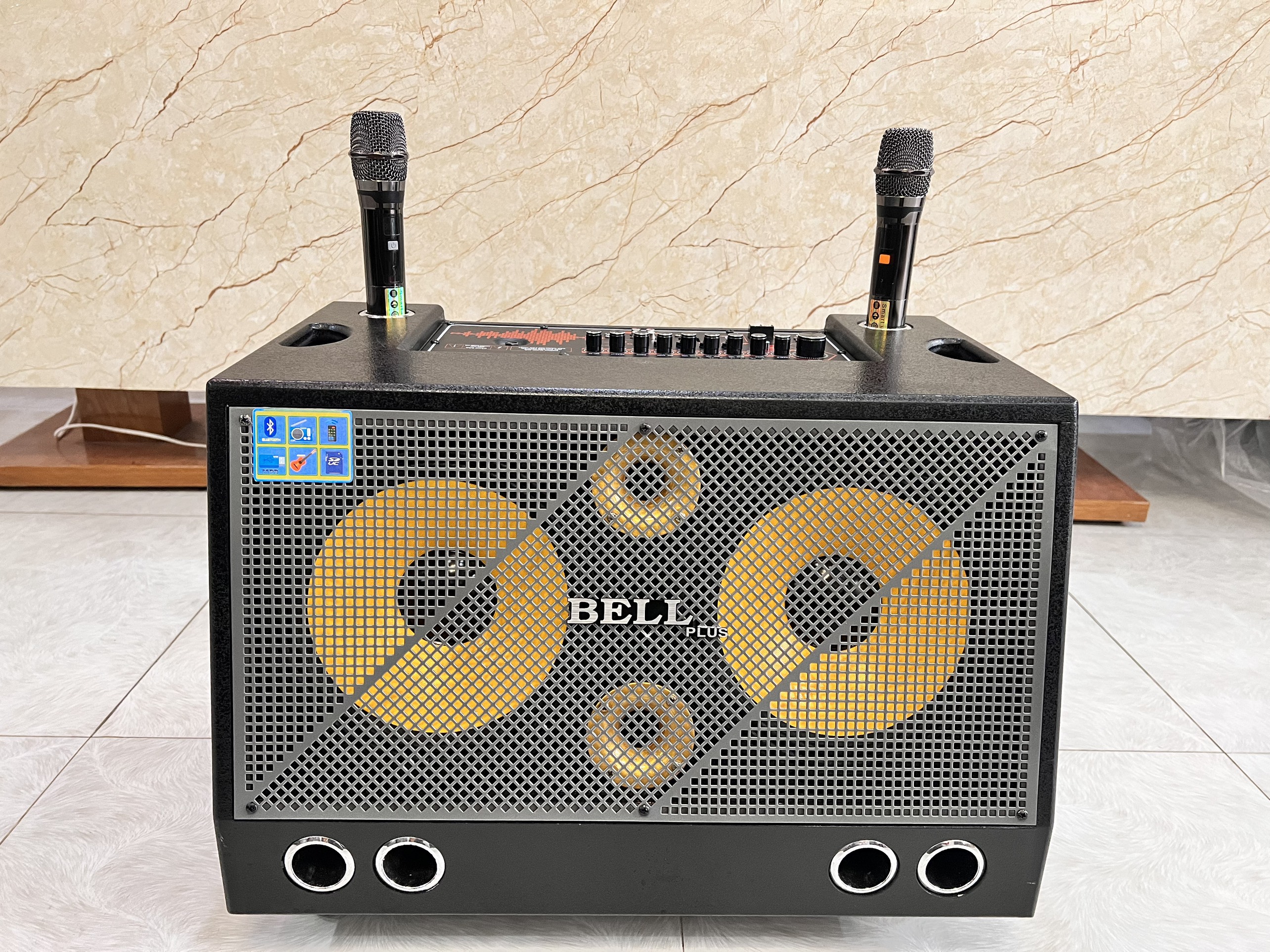 LOA KÉO 25 ĐÔI THÙNG SƠN CAO CẤP SỬ DỤNG 2 BASS ĐÔI 25 VÀ 2 CHÉP KÈN VÀ 2 LOA MID 16 HÀNG MỚI 100%(HÀNG CHÍNH HÃNG)