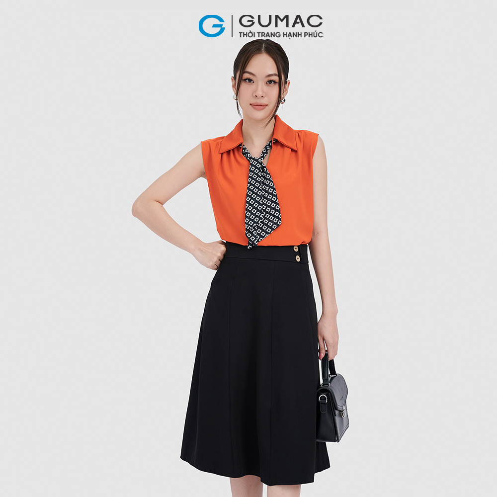 Chân váy nữ GUMAC, dáng xòe phối nút LV0904