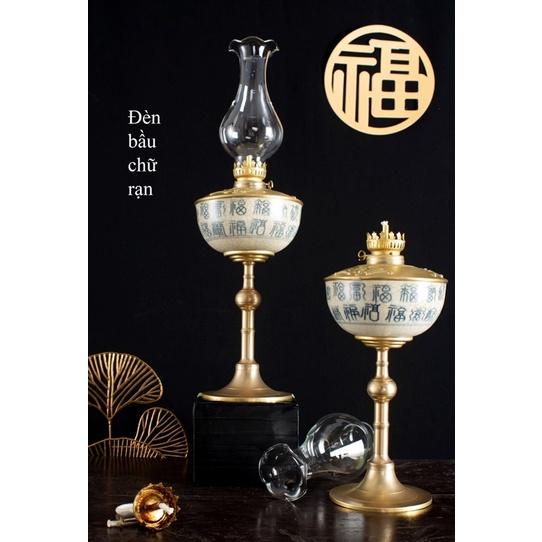 ĐÔI ĐÈN THỜ DẦU CHÂN ĐỒNG TINH XẢO SỨ BÁT TRÀNG