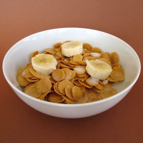 Ngũ cốc ngô &amp; chuối Kellogg's Banana Corn Flakes hộp 180gr