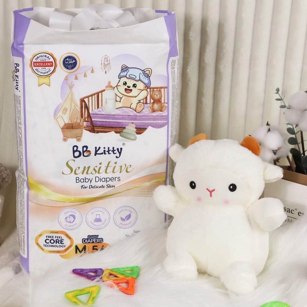 Tã/Bỉm Dán BB KITTY SENSITIVE dành cho da Nhạy Cảm size M 56 miếng/ 06 - 11 kg mẫu mới 2024