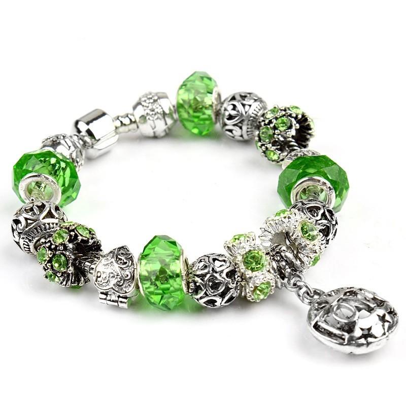 Vòng tay charm chữ Love