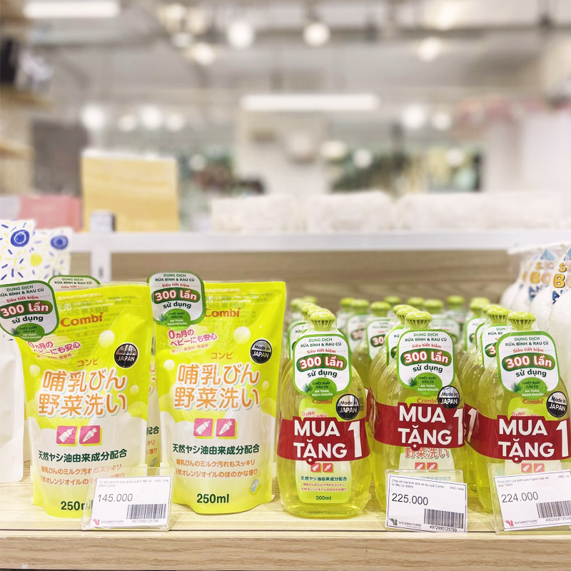 DUng dịch rửa bình sữa và rau quả Combi 300ml dạng CHAI