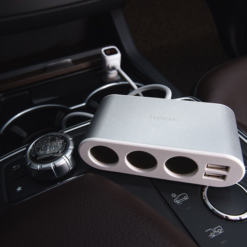 Tẩu sạc oto 5 cổng Hoco z13 có màn hình led hiển thị điện áp - cốc sạc ô tô củ sạc xe hơi - hàng chính hãng