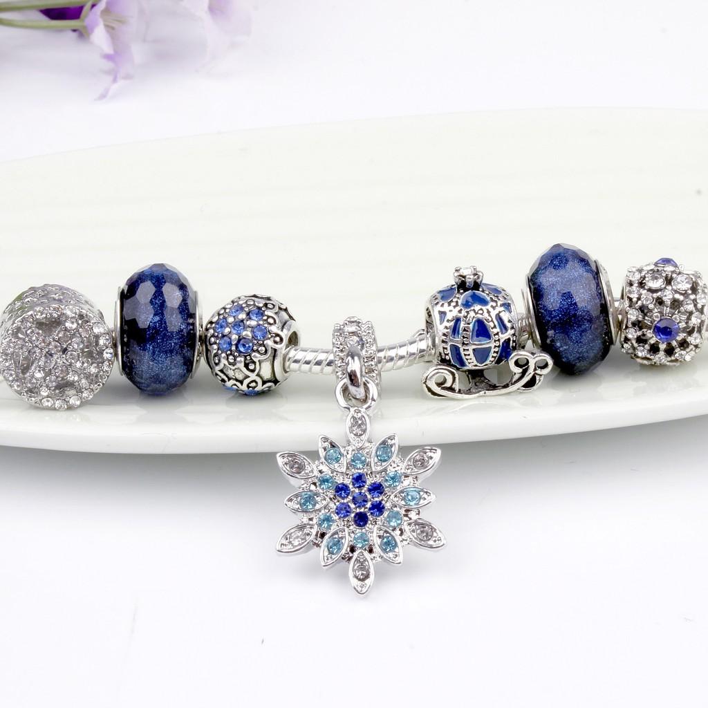 Vòng tay charm hoa tuyết xanh
