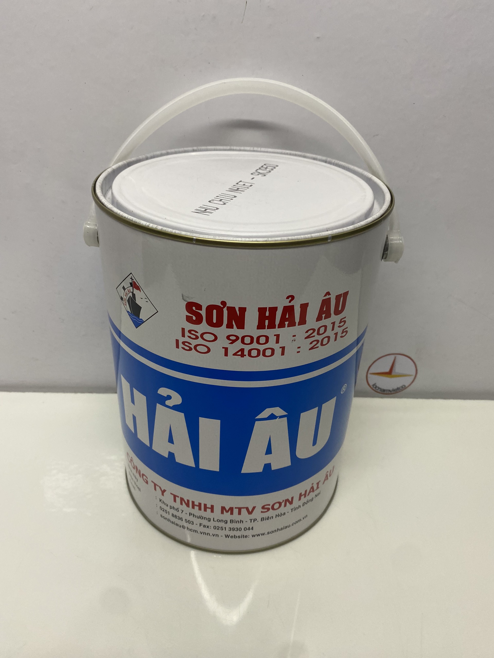 Sơn chịu nhiệt 600 độ màu bạc SK6 Hải Âu 5L