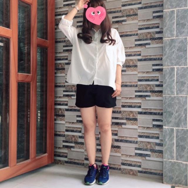 Áo sơ mi oversize trắng sọc đen