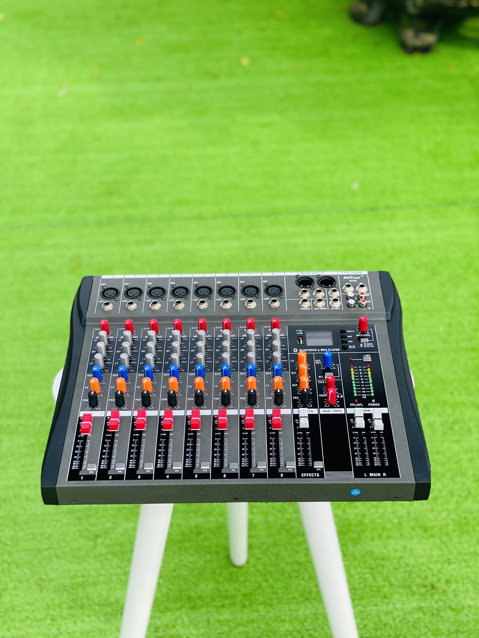 [ƯU ĐÃI CỰC LỚN - TẶNG NGAY DÂY CANON RA HOA SEN] Mixer MTMAX KT8 Cao Cấp Với 8 Đường Line Chuyên Nâng Cấp Loa Kéo, Dàn Karaoke, Sân Khấu, Hội Nghị, Bữa Tiệc, Tặng Dây Canon Ra Hoa Sen, Hàng Chính Hãng, Bảo Hành 12 Tháng