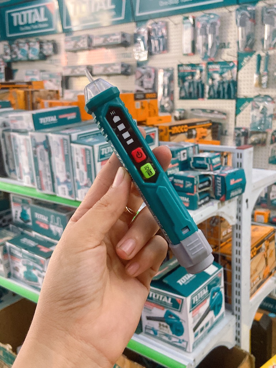 Máy dò điện áp AC total THT29100026