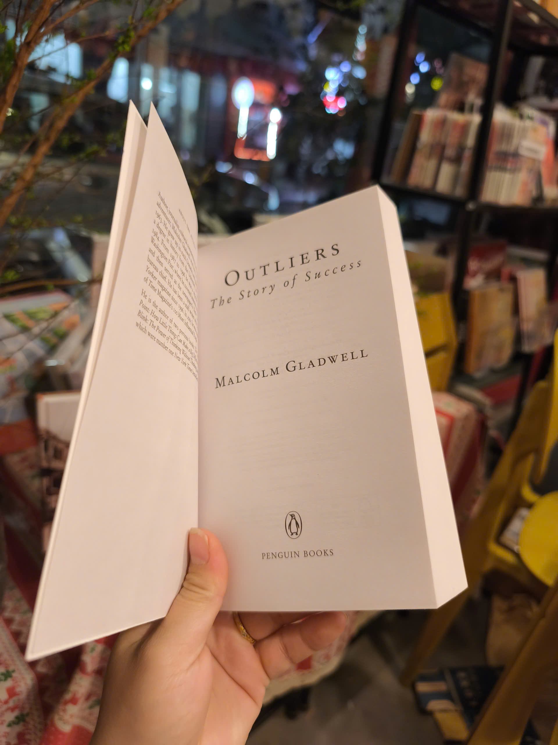 Sách - Outliers: The Story of Success by Malcolm Gladwell - Nonfiction| Psychology| Business