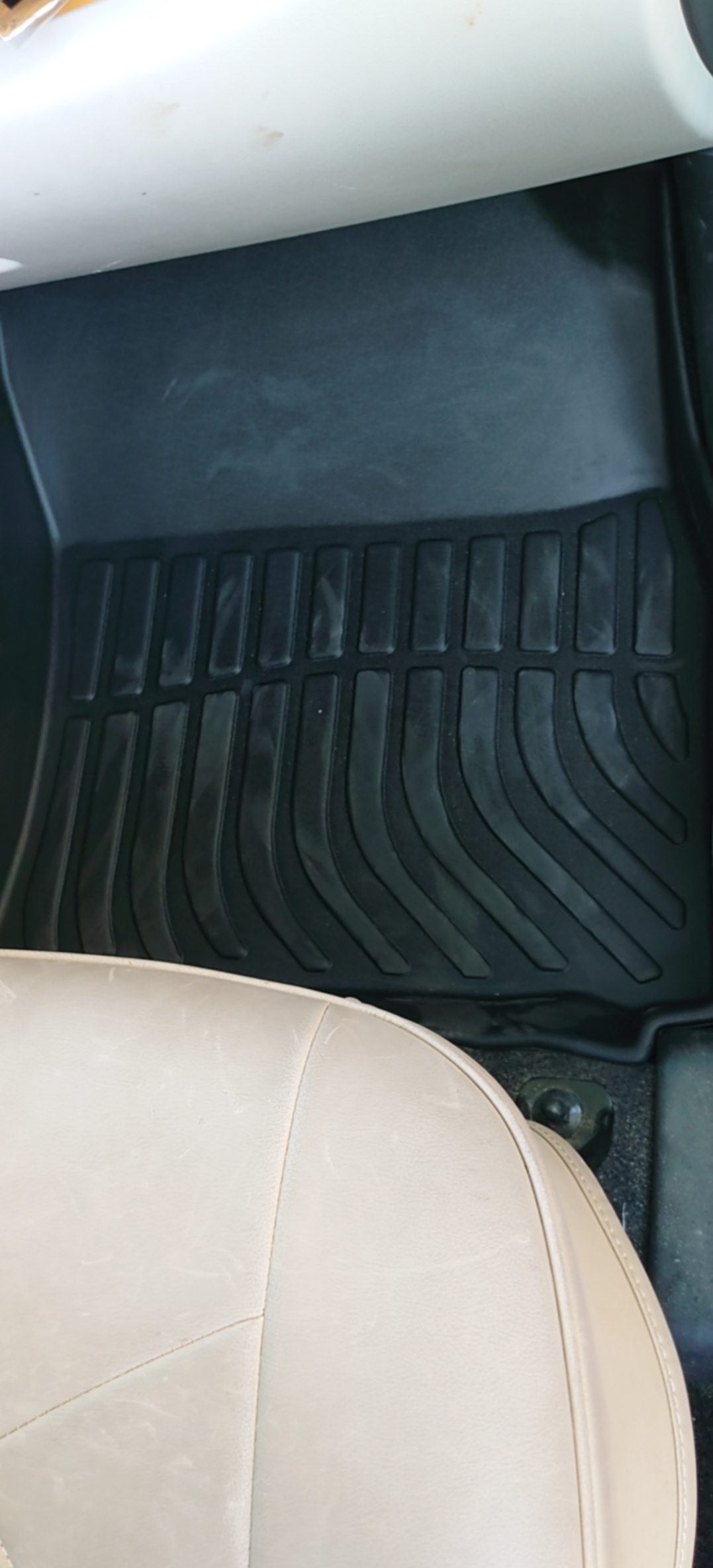 Thảm lót sàn xe ô tô Mitsubishi Attrage Nhãn hiệu Macsim chất liệu nhựa TPE cao cấp màu đen