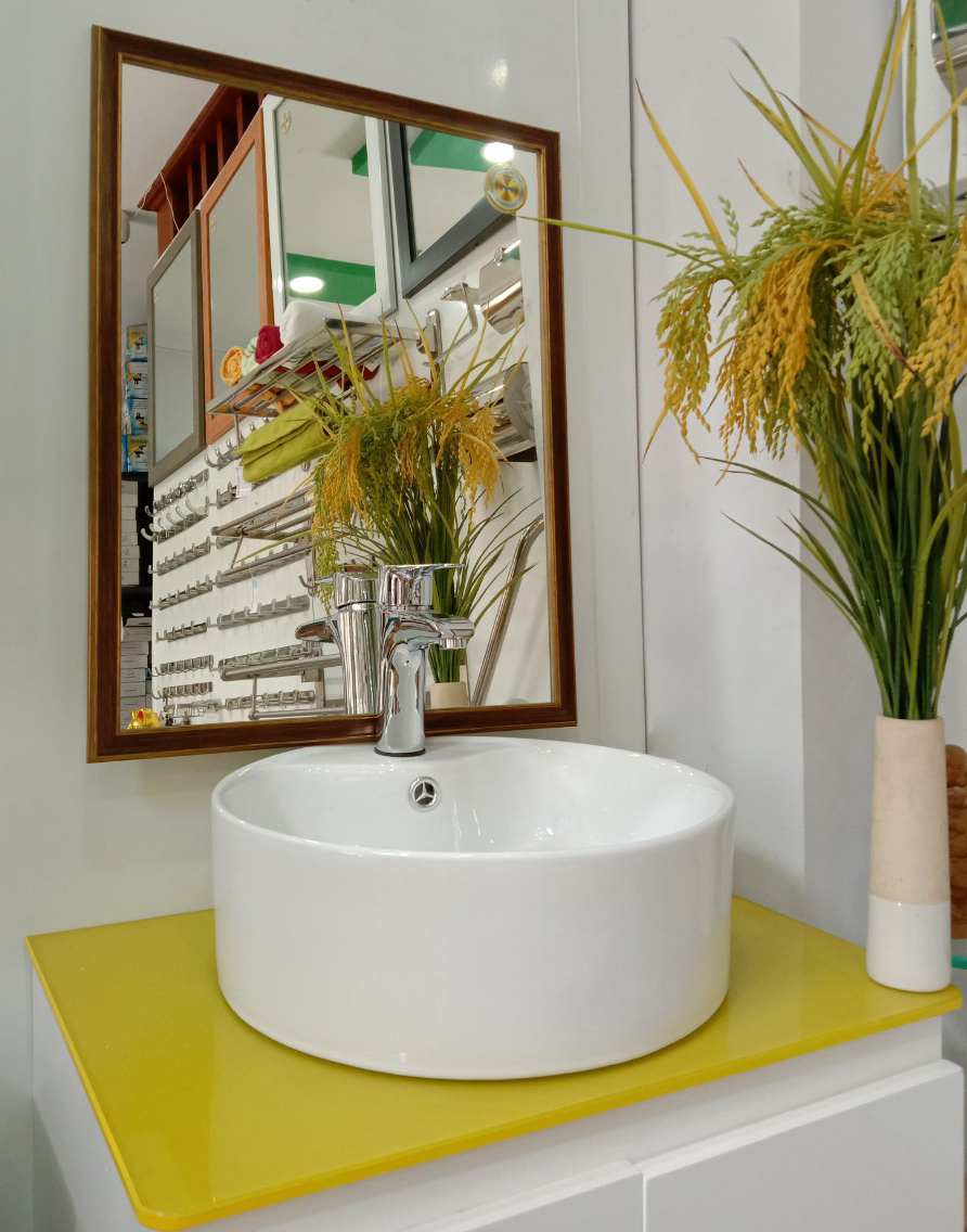 Gương soi Kibath vân gỗ KT 50x65 cm, KB-128