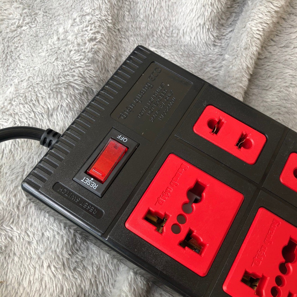 Ổ cắm Điện Quang ECO ĐQ ESK 5BR 6ECO (6 Lỗ, dây dài 5m, màu đen đỏ)