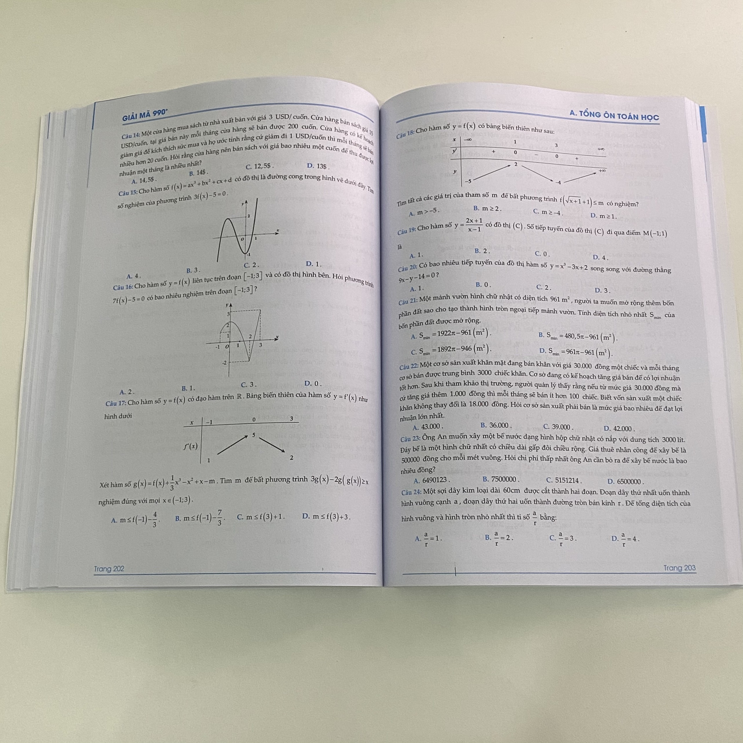 Sách Giải mã 990+ tổng ôn bài thi ĐGNL ĐHQG HCM. Quyển 1: Ngôn ngữ và toán học, tư duy logic, phân tích số liệu