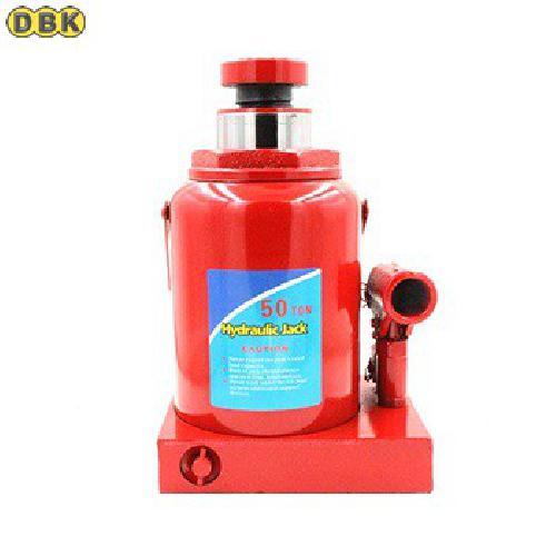 Con đội thủy lực 50 tấn