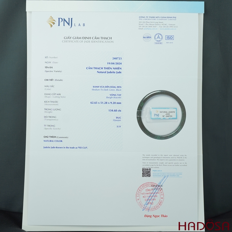 Vòng Ngọc Cẩm Thạch vuông sơn thủy ni 51 mang ý nghĩa phong thủy bình an, may mắn