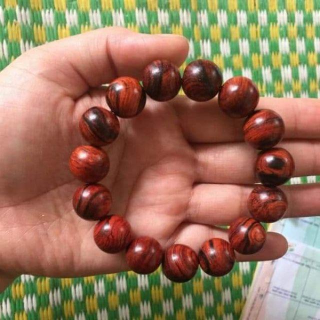 Vòng tay gỗ sưa