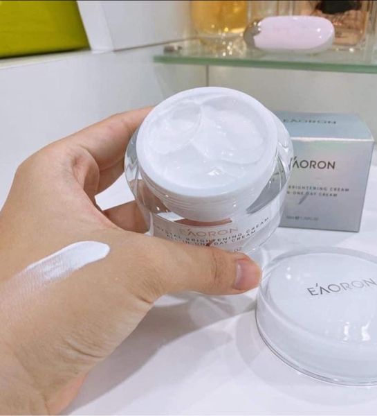 Kem Dưỡng Trắng Da Eaoron Cryst White Brightening Cream 50ml