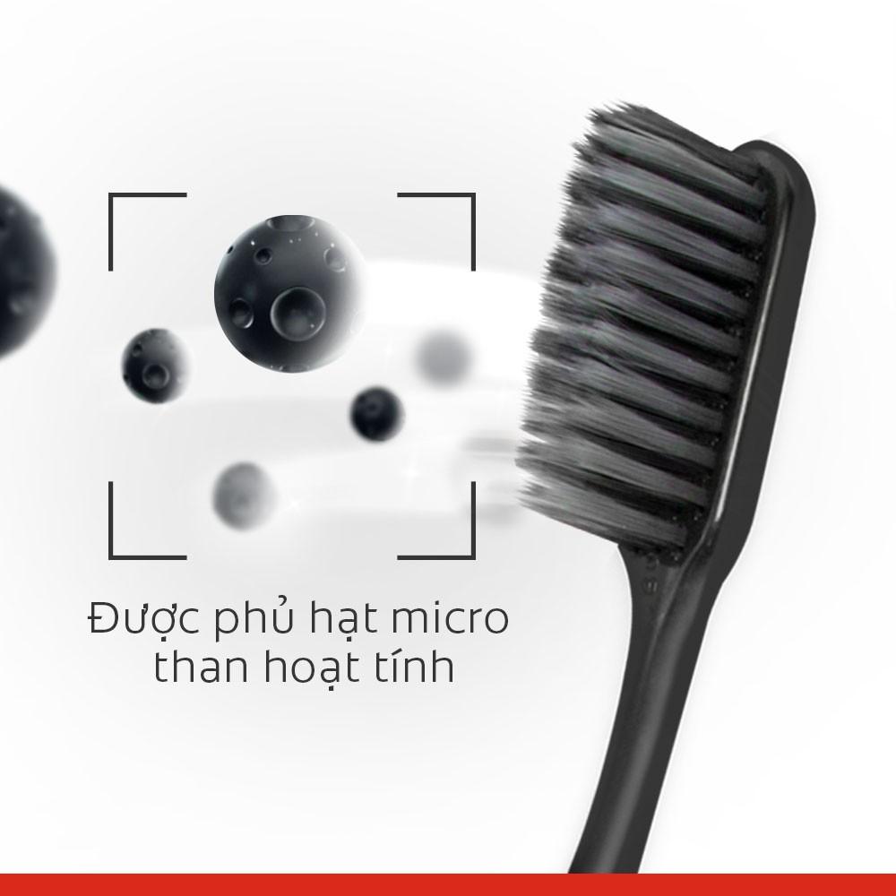 Bộ 4 Bàn chải đánh răng Colgate than hoạt tính kháng vi khuẩn SlimSoft Charcoal mềm mảnh tặng bộ 4 kem đánh răng Colgate thiên nhiên làm trắng từ Tảo biển và Muối tinh khiết 40g