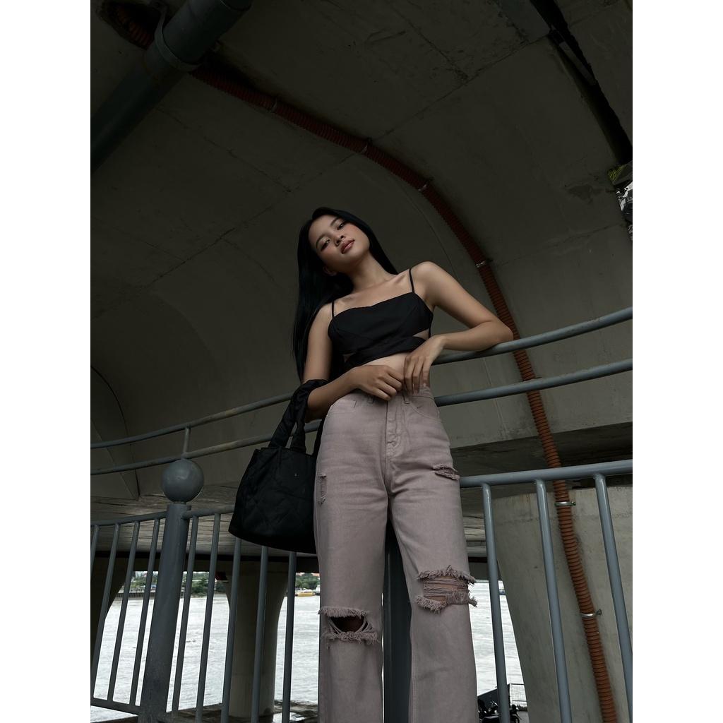 Quần jeans nữ suông dài, form đứng dày dặn, rách gối nhẹ màu hồng đất nhạt, là min - RIPPED WIDE LEG JEANS - CREAM PINK