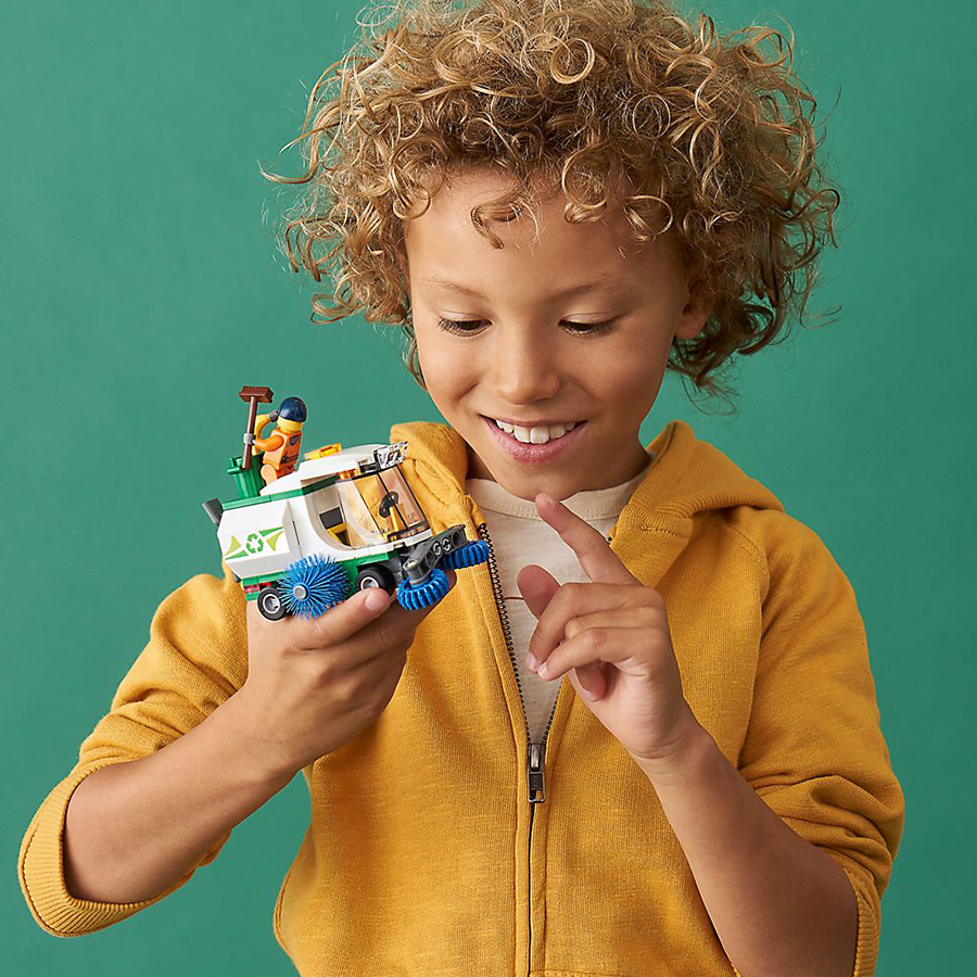 Đồ Chơi Lắp Ráp Lego City Xe Quét Đường 60249