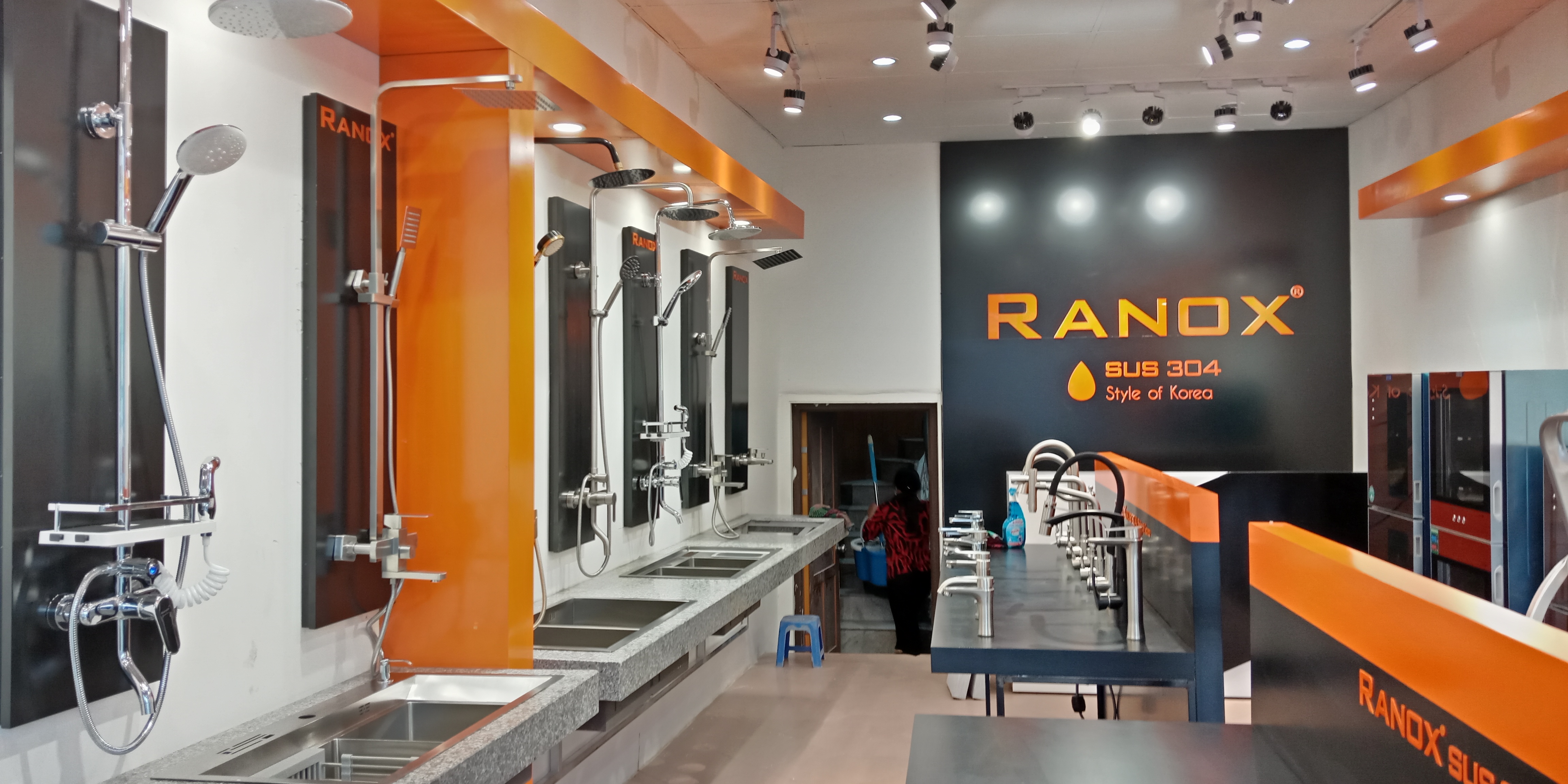 Vòi rửa mặt RANOX Hàn Quốc nóng lạnh RN8013
